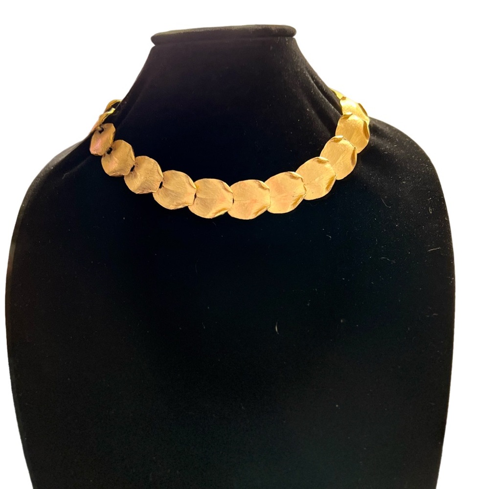 Vintage 80’s Gold Plated Hammered Metal Leaf Linked Collar Necklace